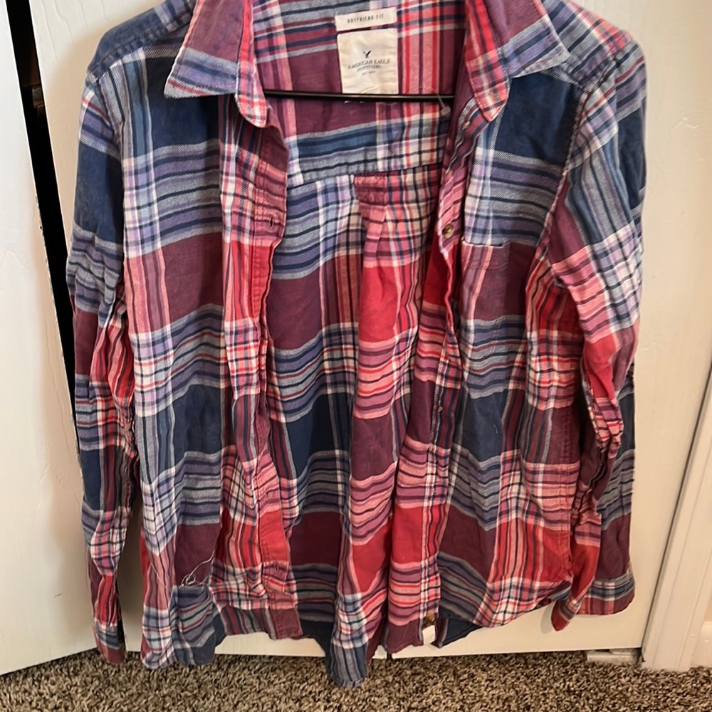 American eagle woman’s flannel button down shirt pink blue long sleeve Size MED